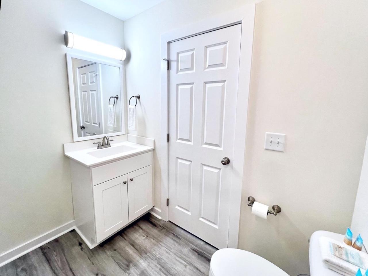Adjacent 2Nd Floor, 204 Queen & 205 Queen سيرف سيتي المظهر الخارجي الصورة